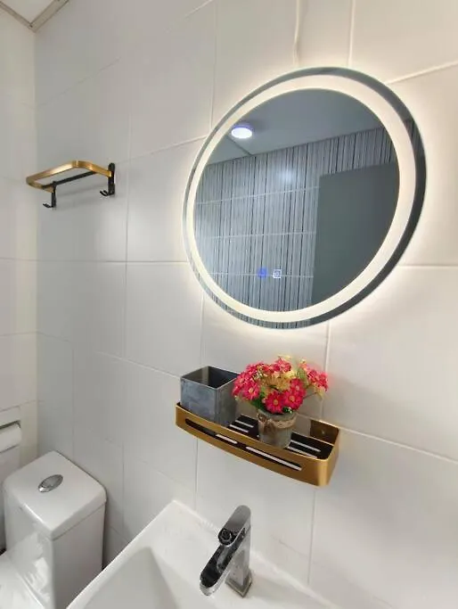 Just4You Homestay Apartment In 新山 0*,